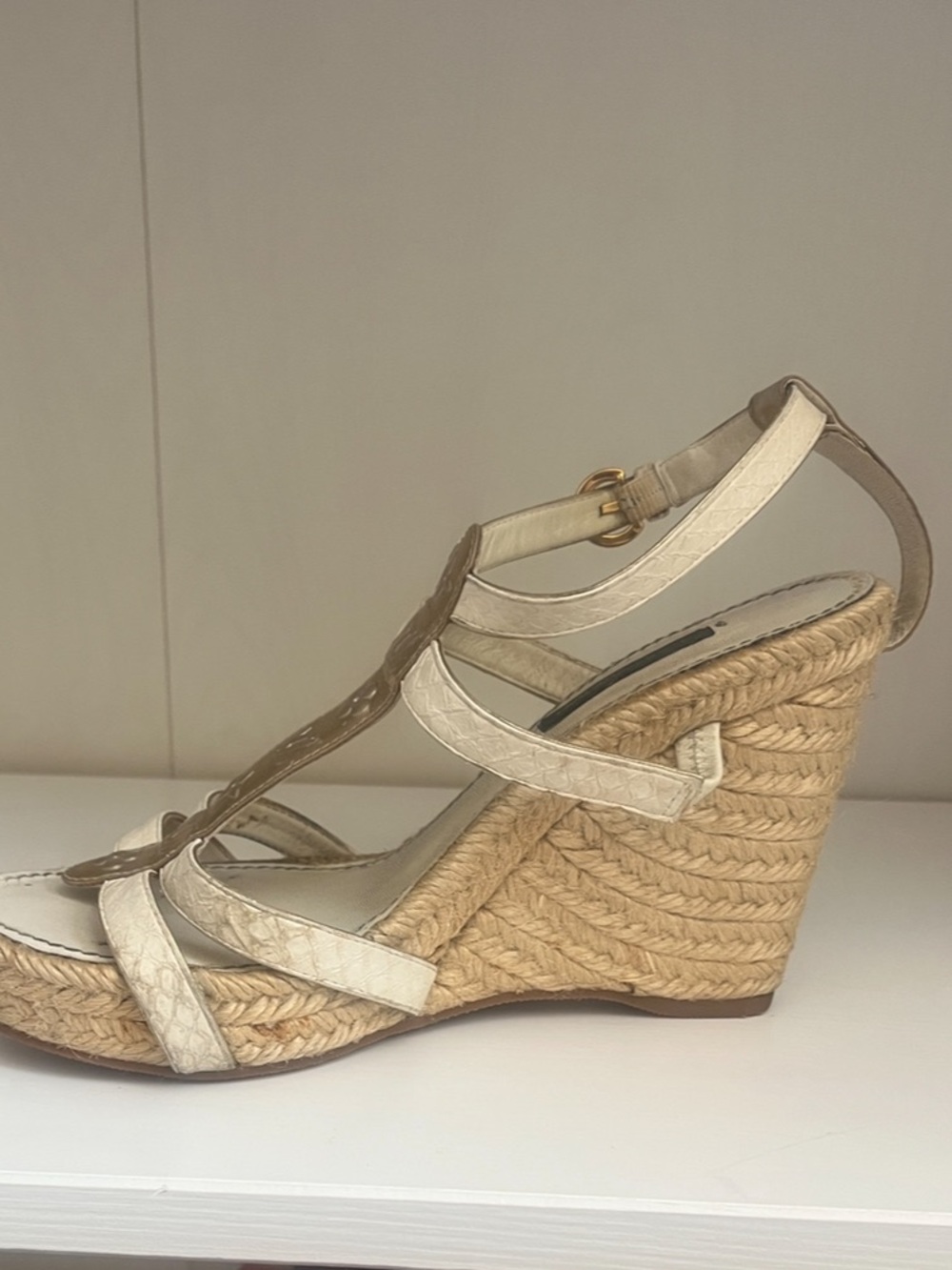 Louis Vuitton White and Gold Espadrille Wedge Sandals 6 - Picture 4 of 15